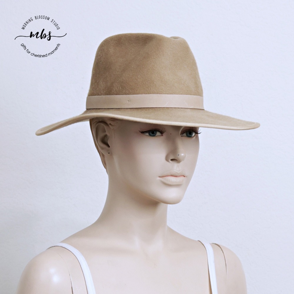 Janessa Leone 100% Wool Wide Brim Leather Band Western Hat Taupe Women M